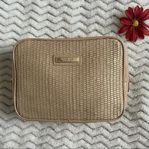 VERSACE Parfums Beige Makeup Cosmetics Bag - Picture 1 of 14